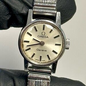 Omega Genève 511.0384 Hand-Wind 17-J Cal.485 Ladies’ 18mm Luxury Vintage Watch